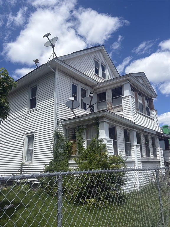 646-648 Carew St
