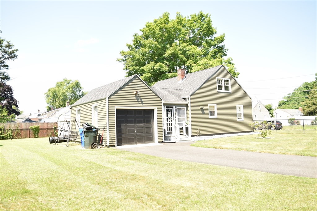 43 Barton St
