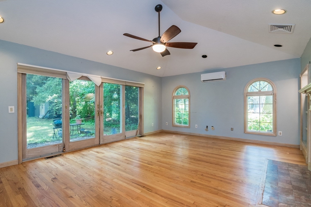 97 Overlook Dr