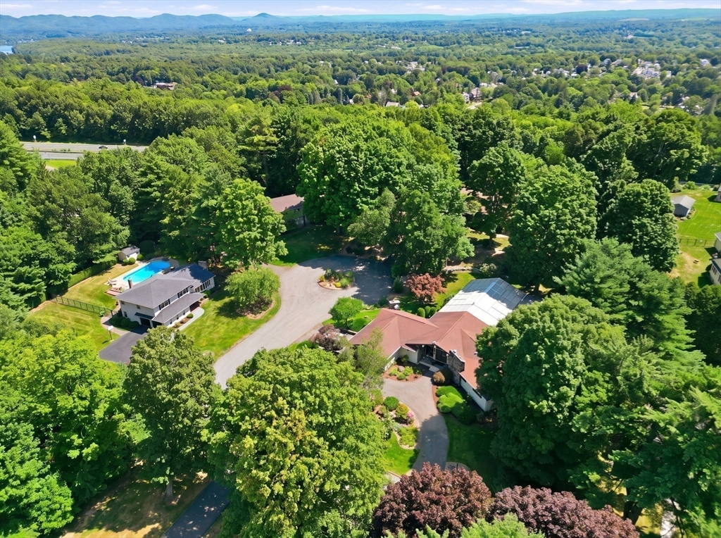30 Dicsal Ln
