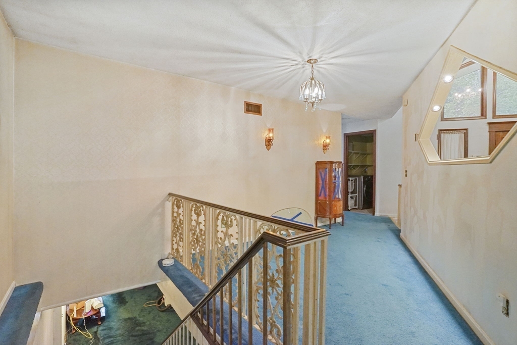 30 Dicsal Ln
