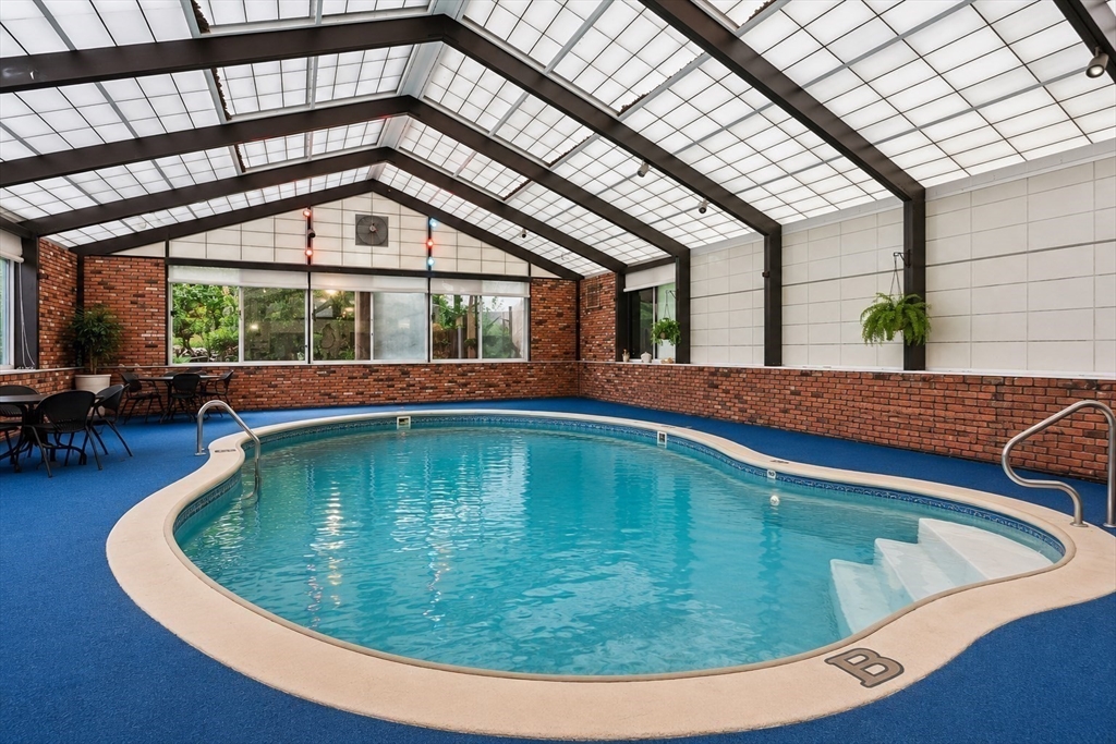 30 Dicsal Ln