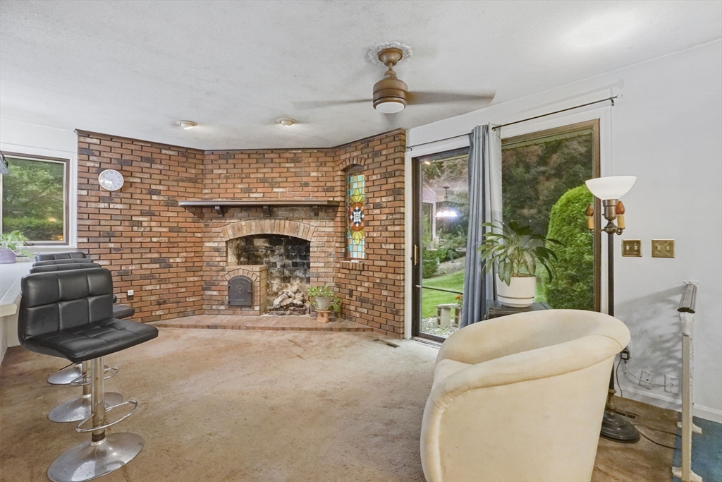30 Dicsal Ln