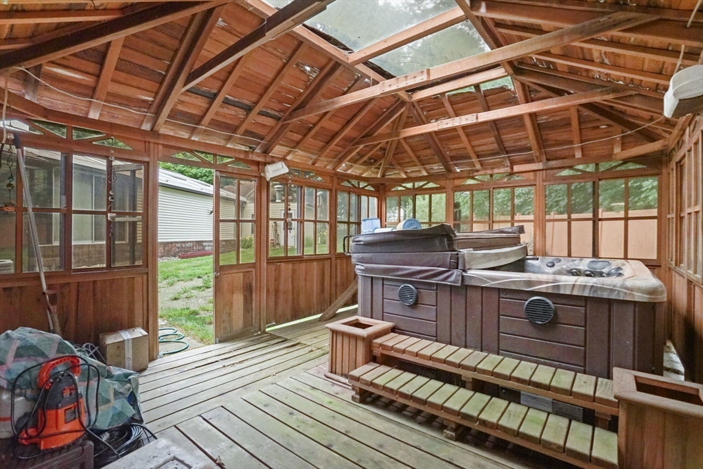 30 Dicsal Ln