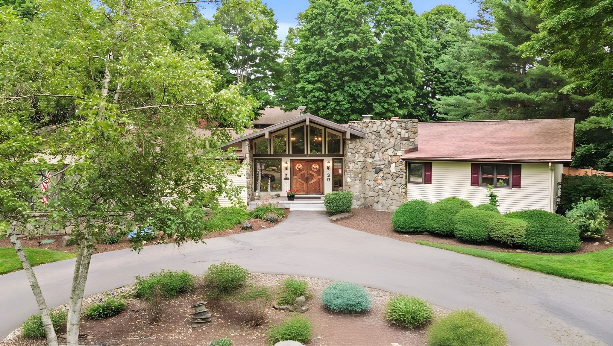 30 Dicsal Ln