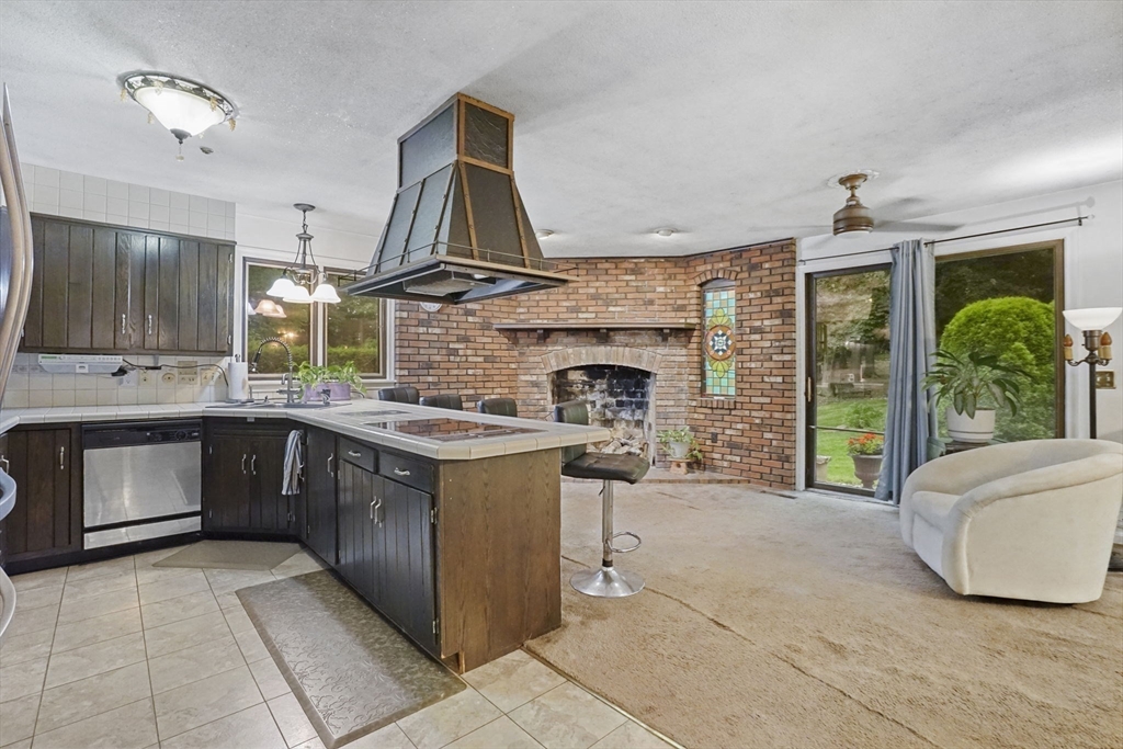 30 Dicsal Ln