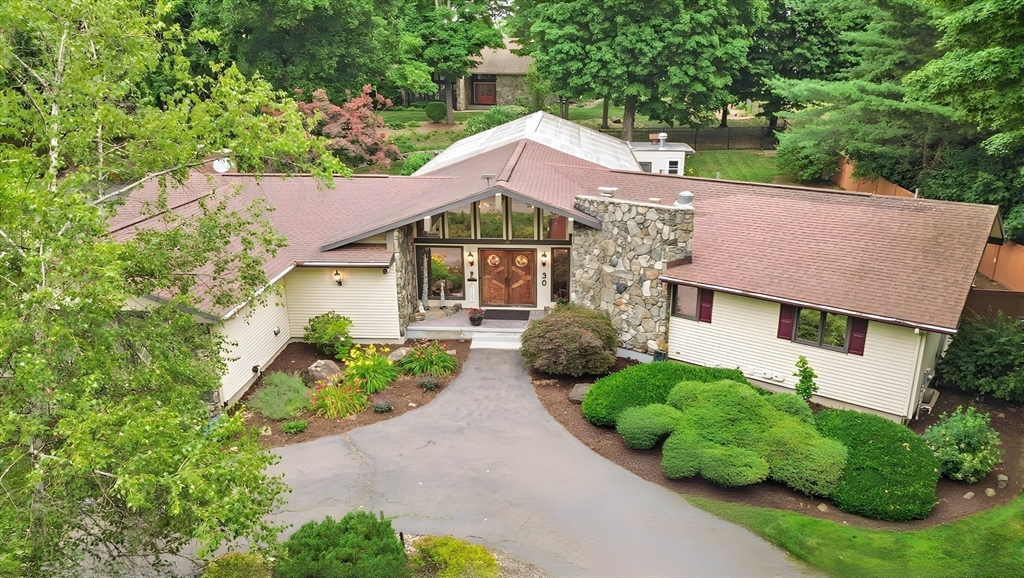 30 Dicsal Ln