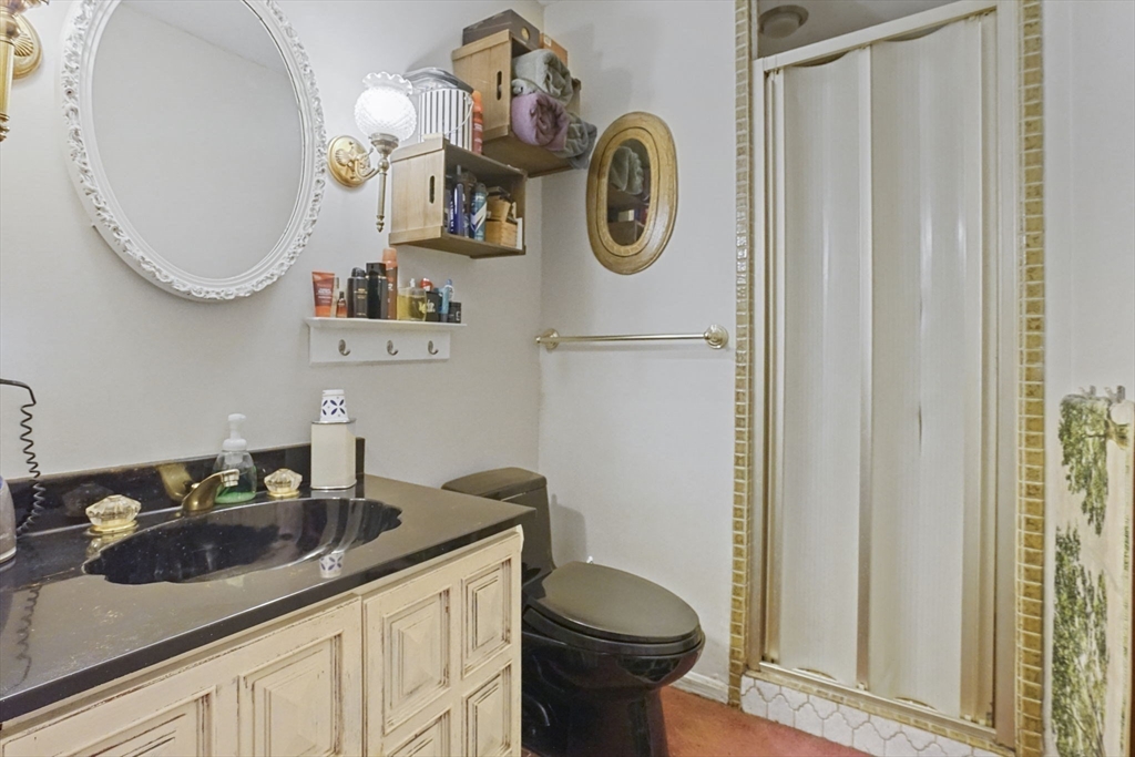 30 Dicsal Ln