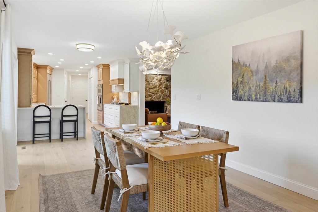 93 Jonquil