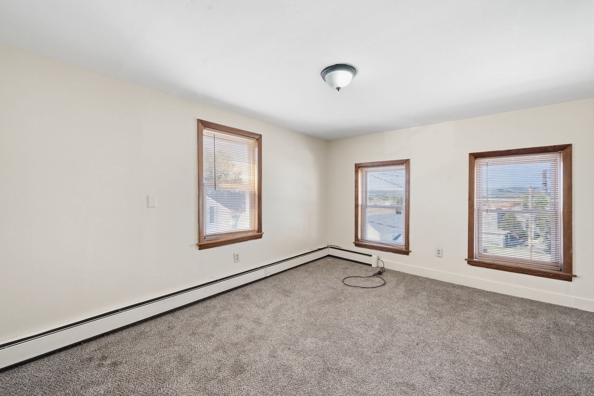 37 Howard St