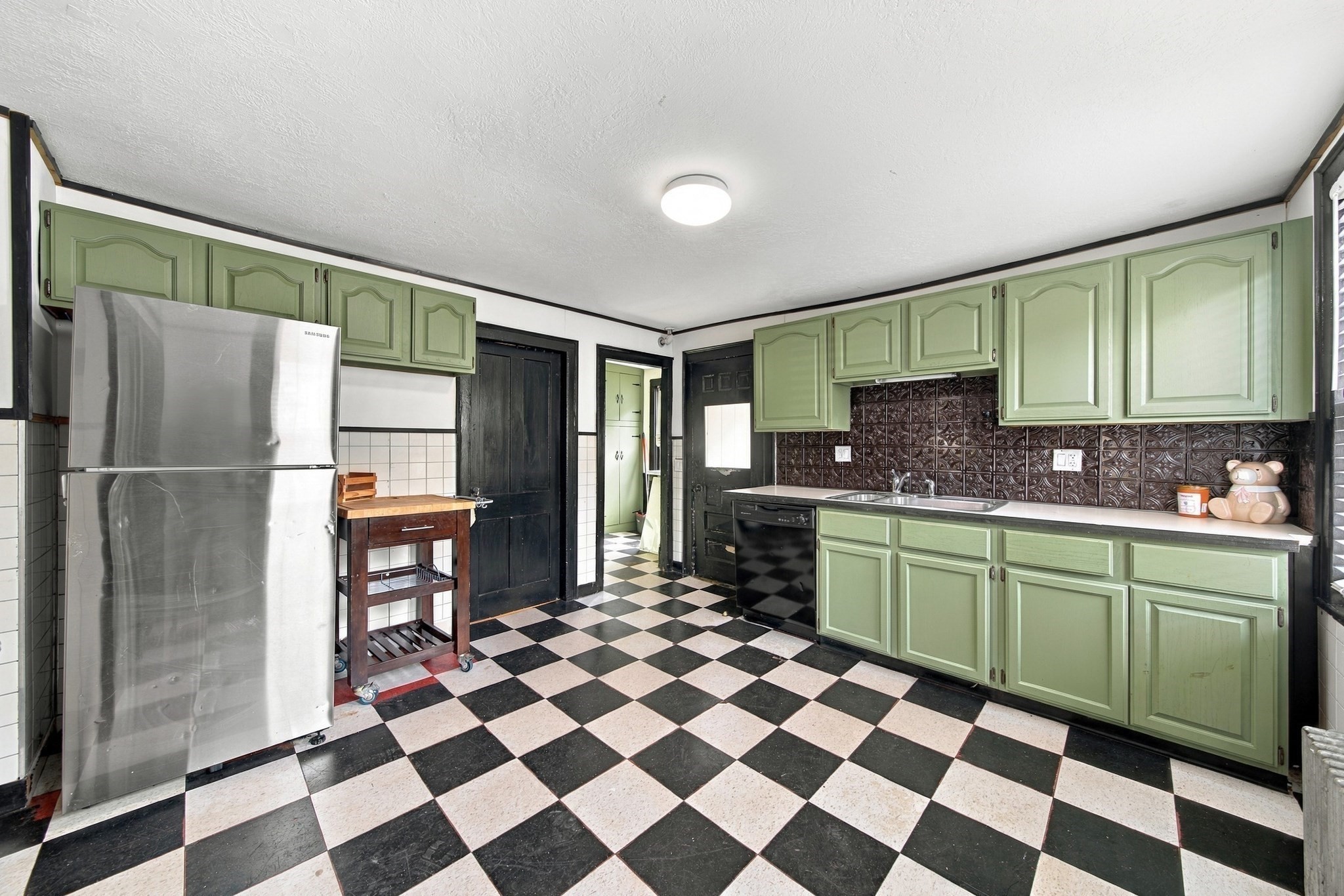 82 Ryan Rd