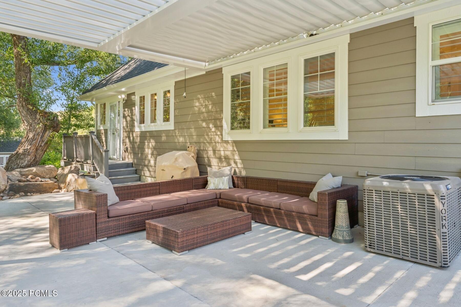 2503 W State Road 32