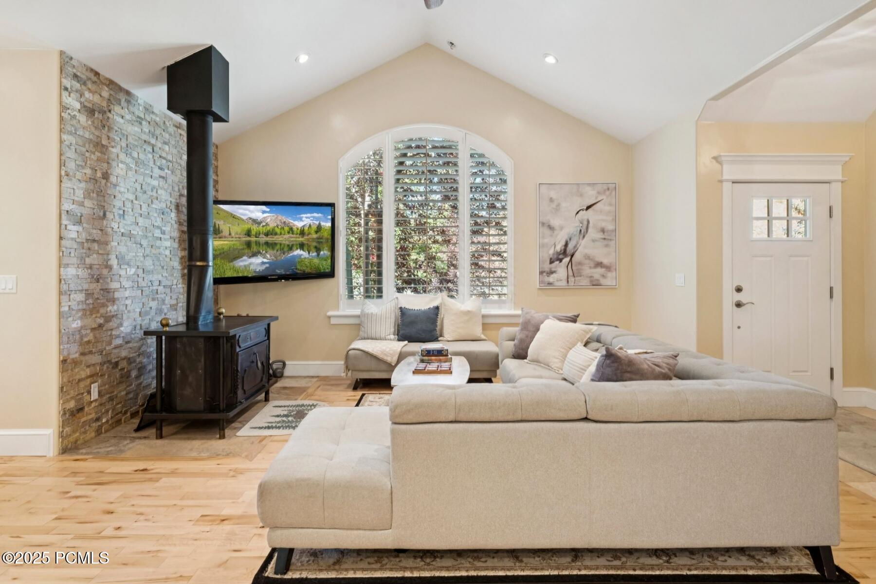 2503 W State Road 32
