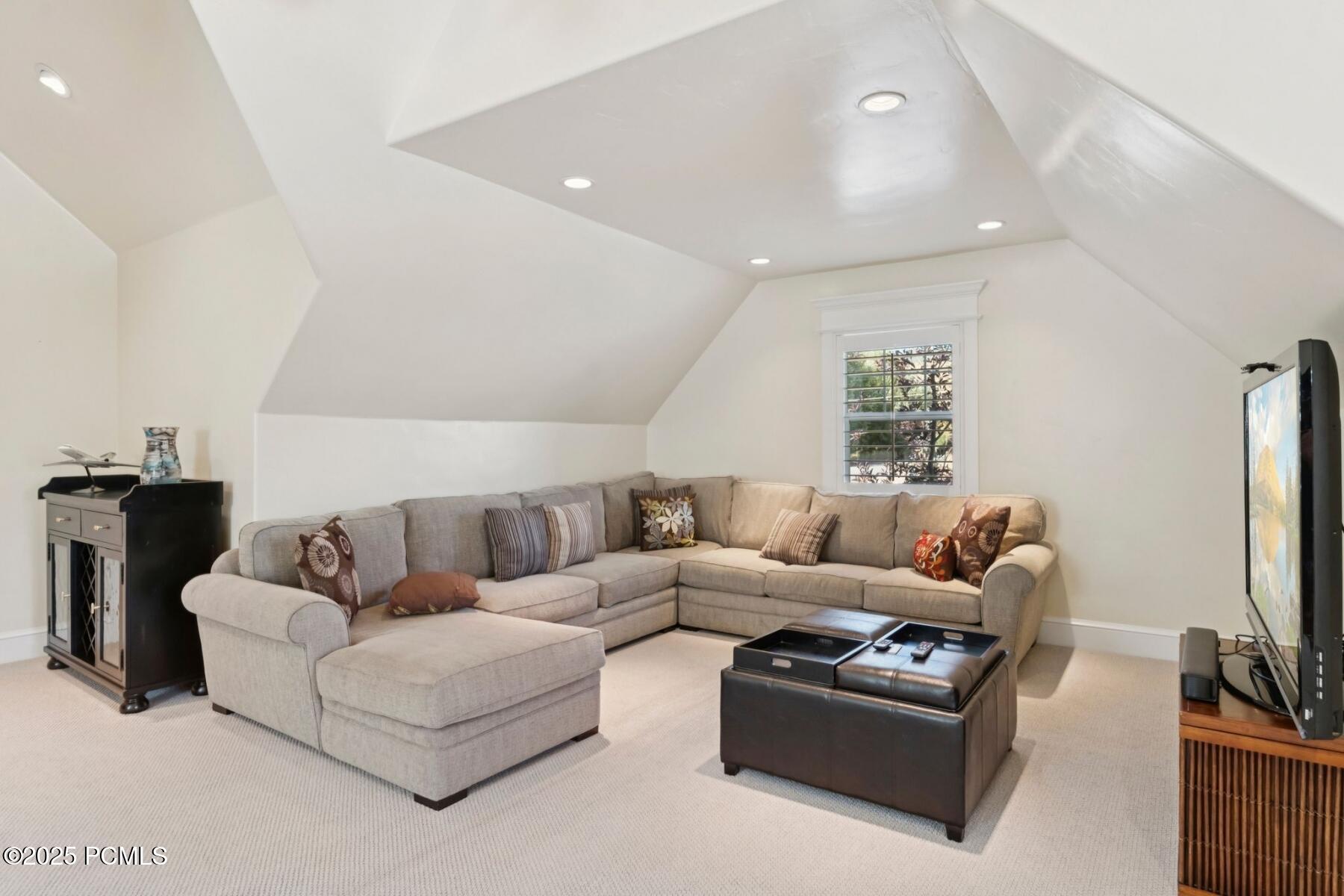 2503 W State Road 32