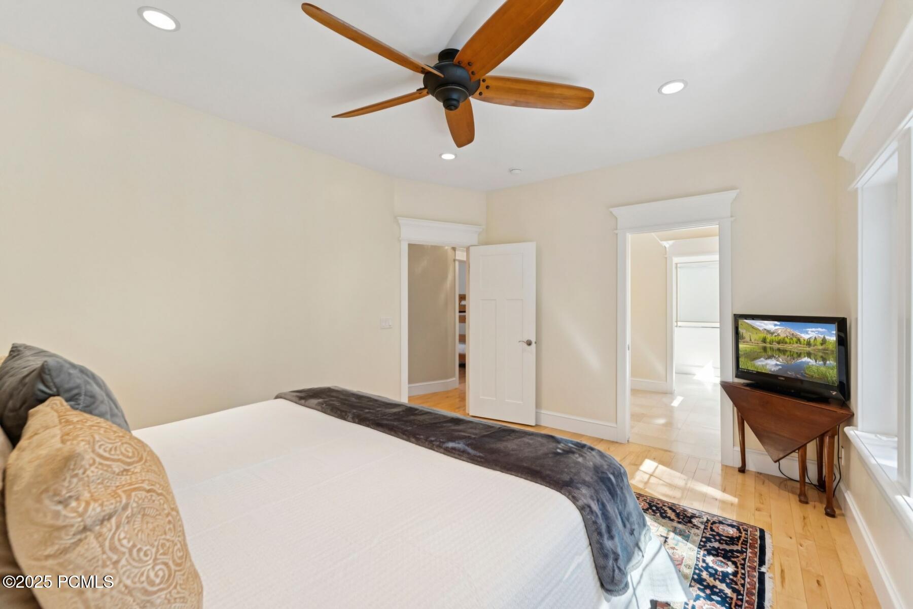 2503 W State Road 32