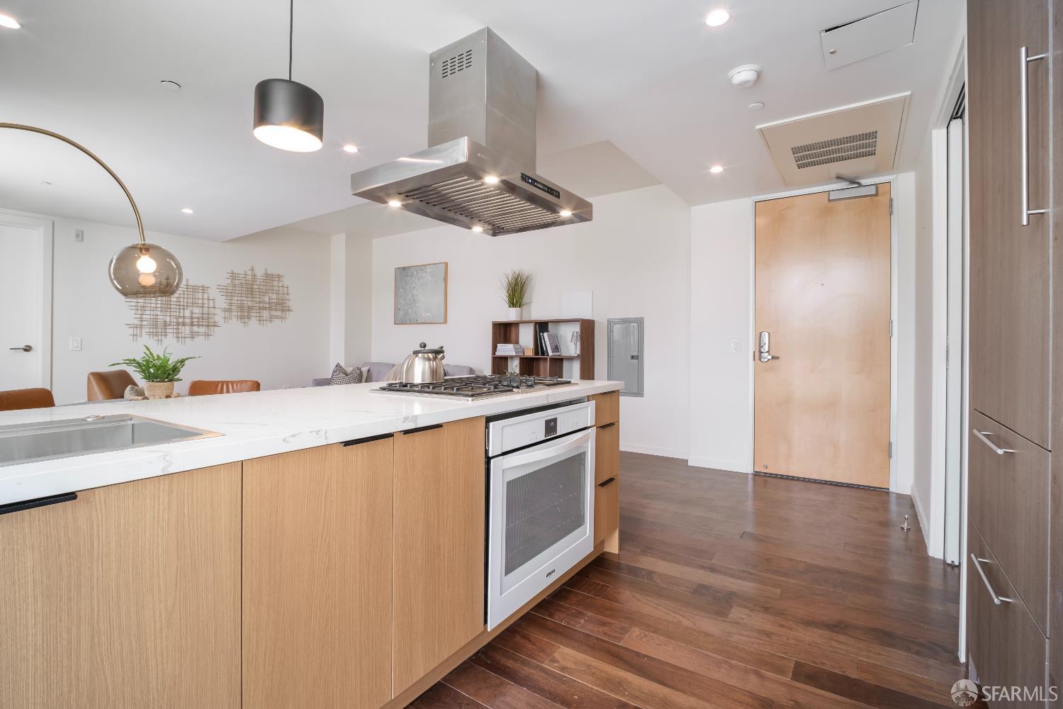 555 Fulton Street # 518