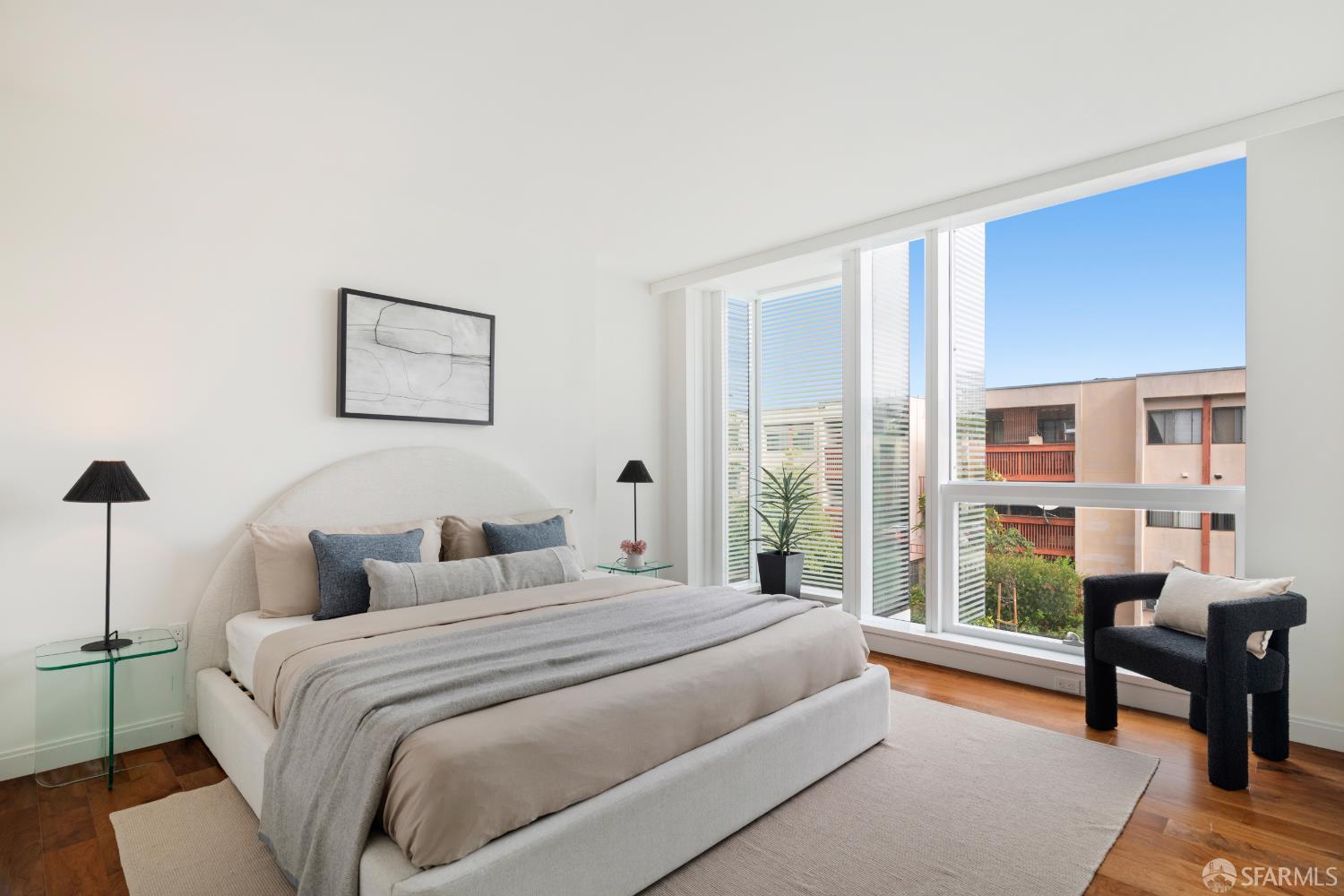 555 Fulton Street # 211