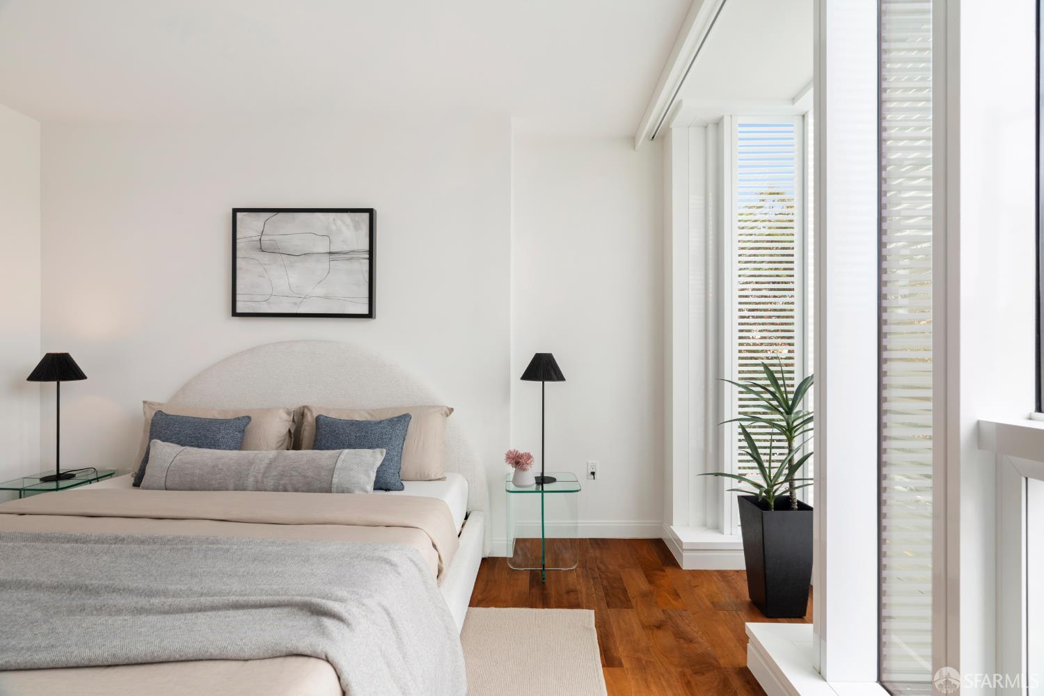 555 Fulton Street # 211