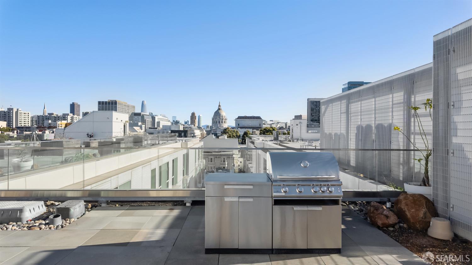 555 Fulton Street # 211