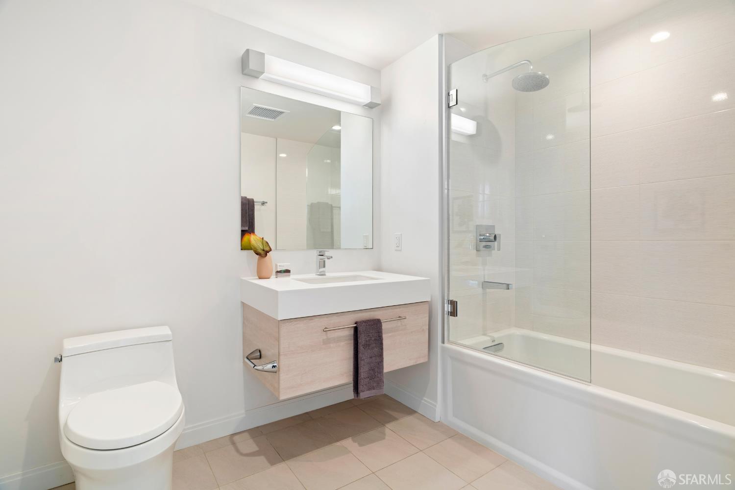 555 Fulton Street # 211