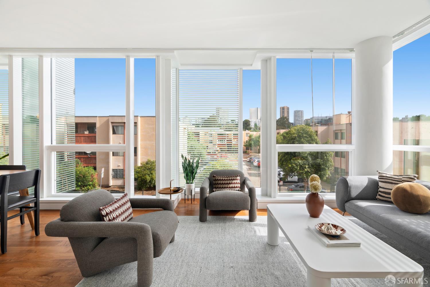 555 Fulton Street # 211