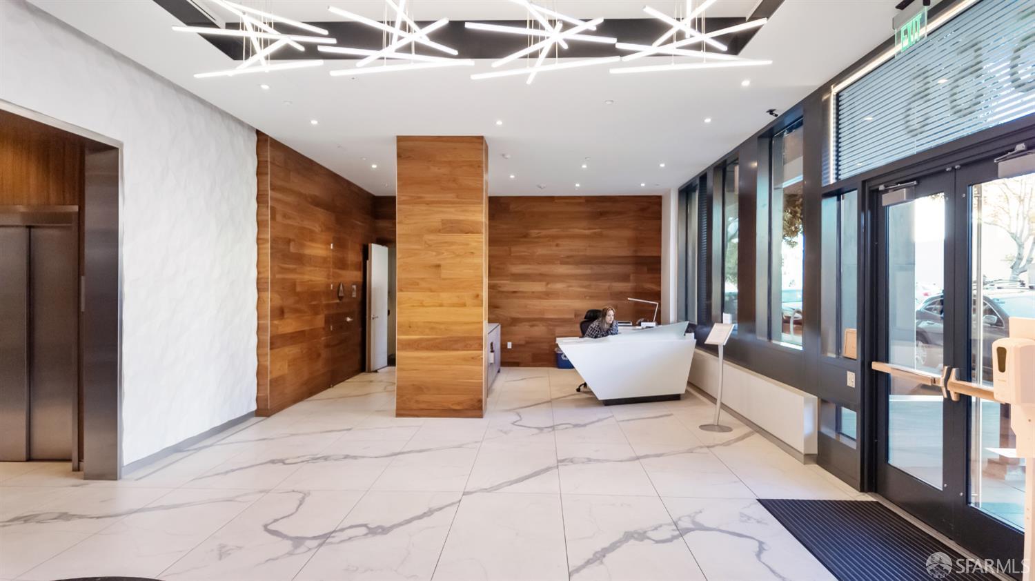 555 Fulton Street # 211