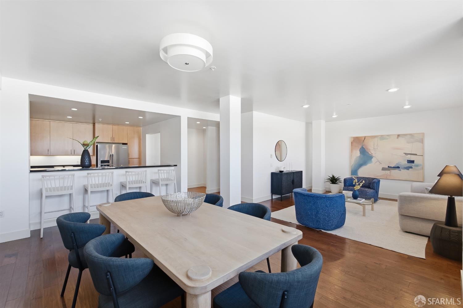 438 W Grand Ave Avenue # 414
