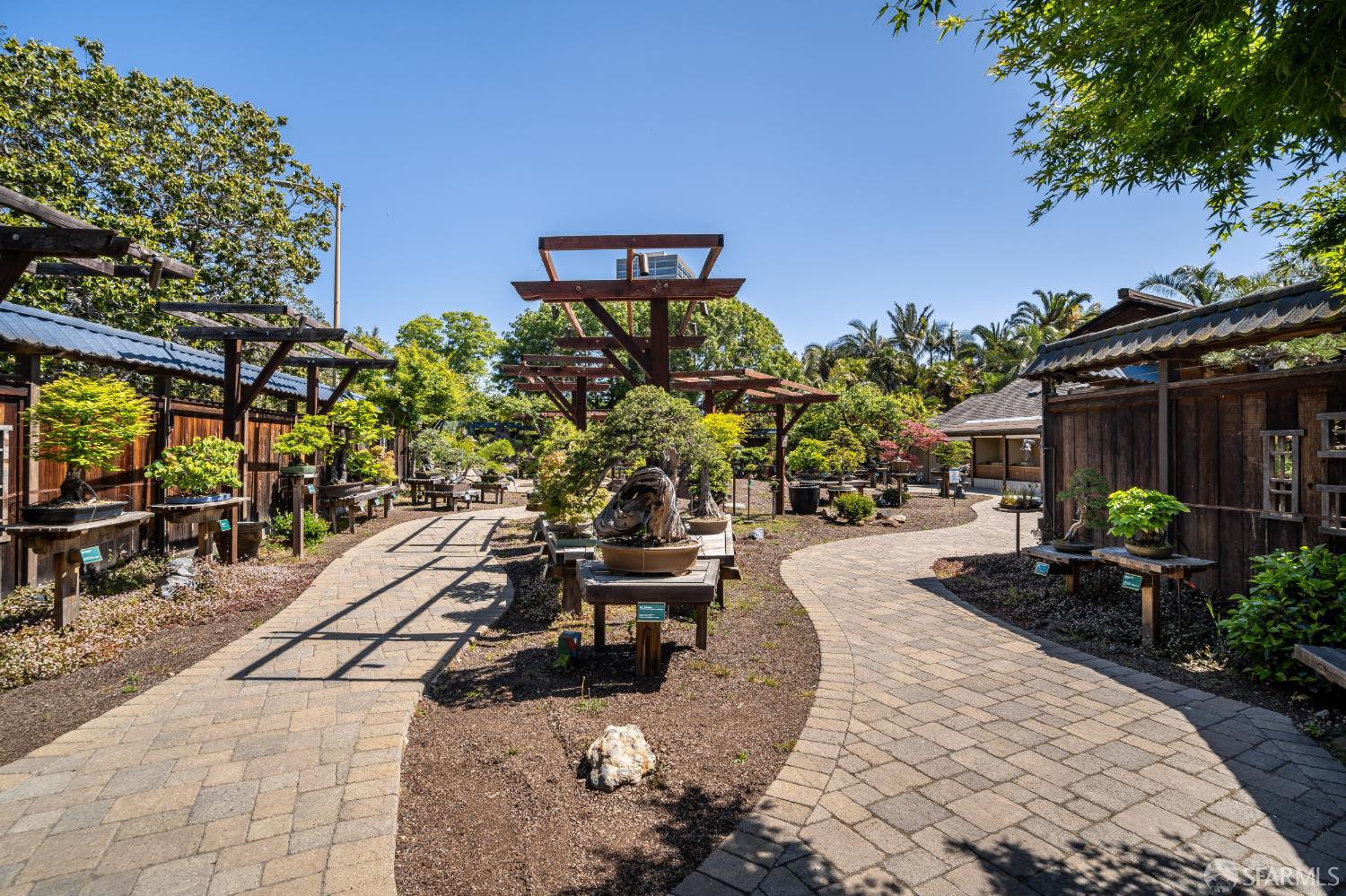 438 W Grand Ave Avenue # 414