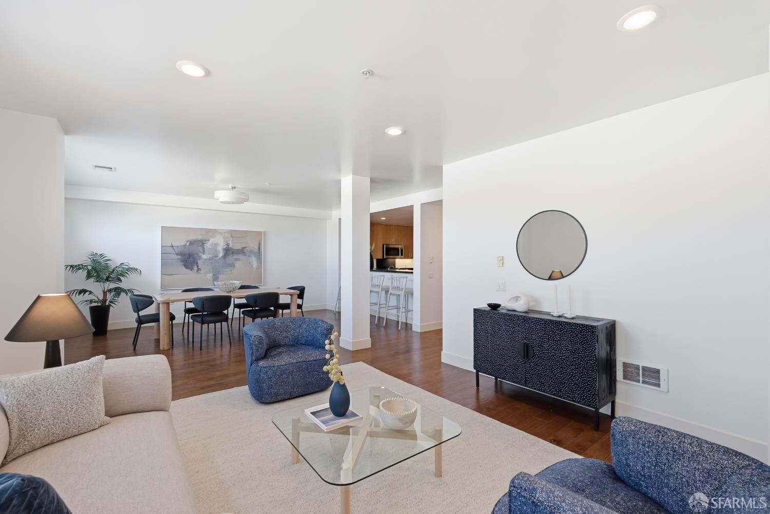 438 W Grand Ave Avenue # 414