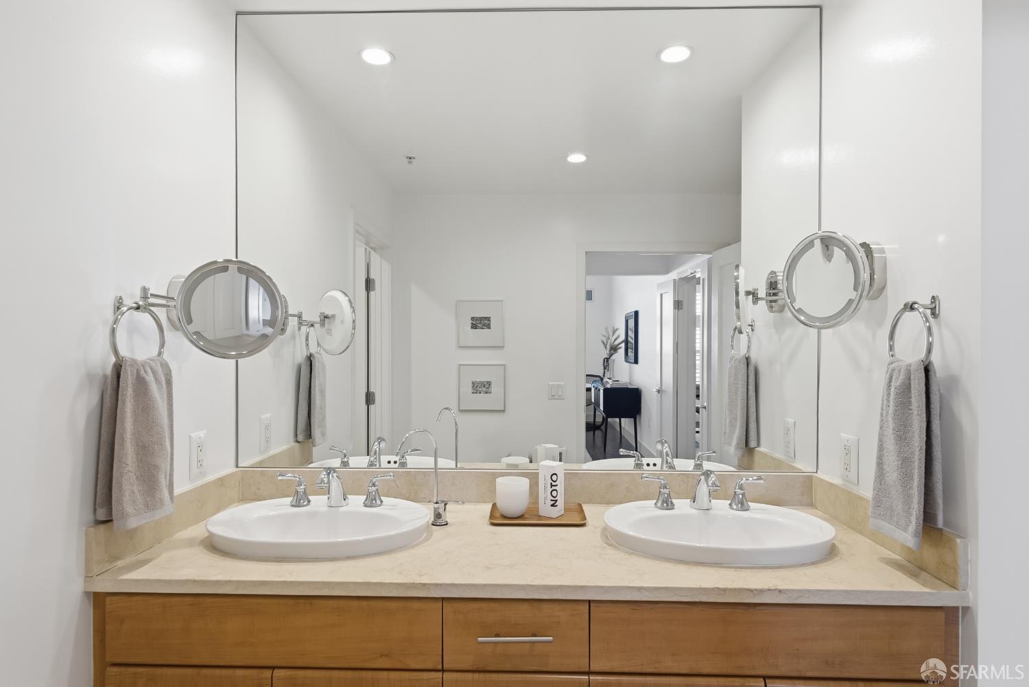 438 W Grand Ave Avenue # 414