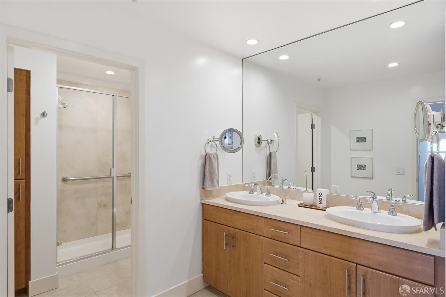 438 W Grand Ave Avenue # 414