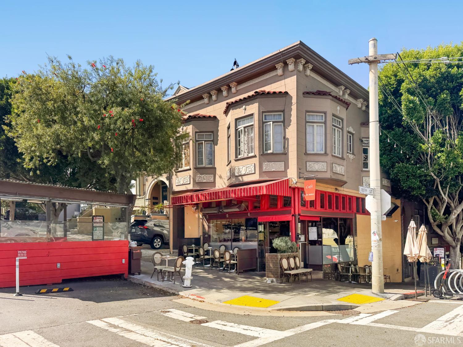 552 Vermont Street
