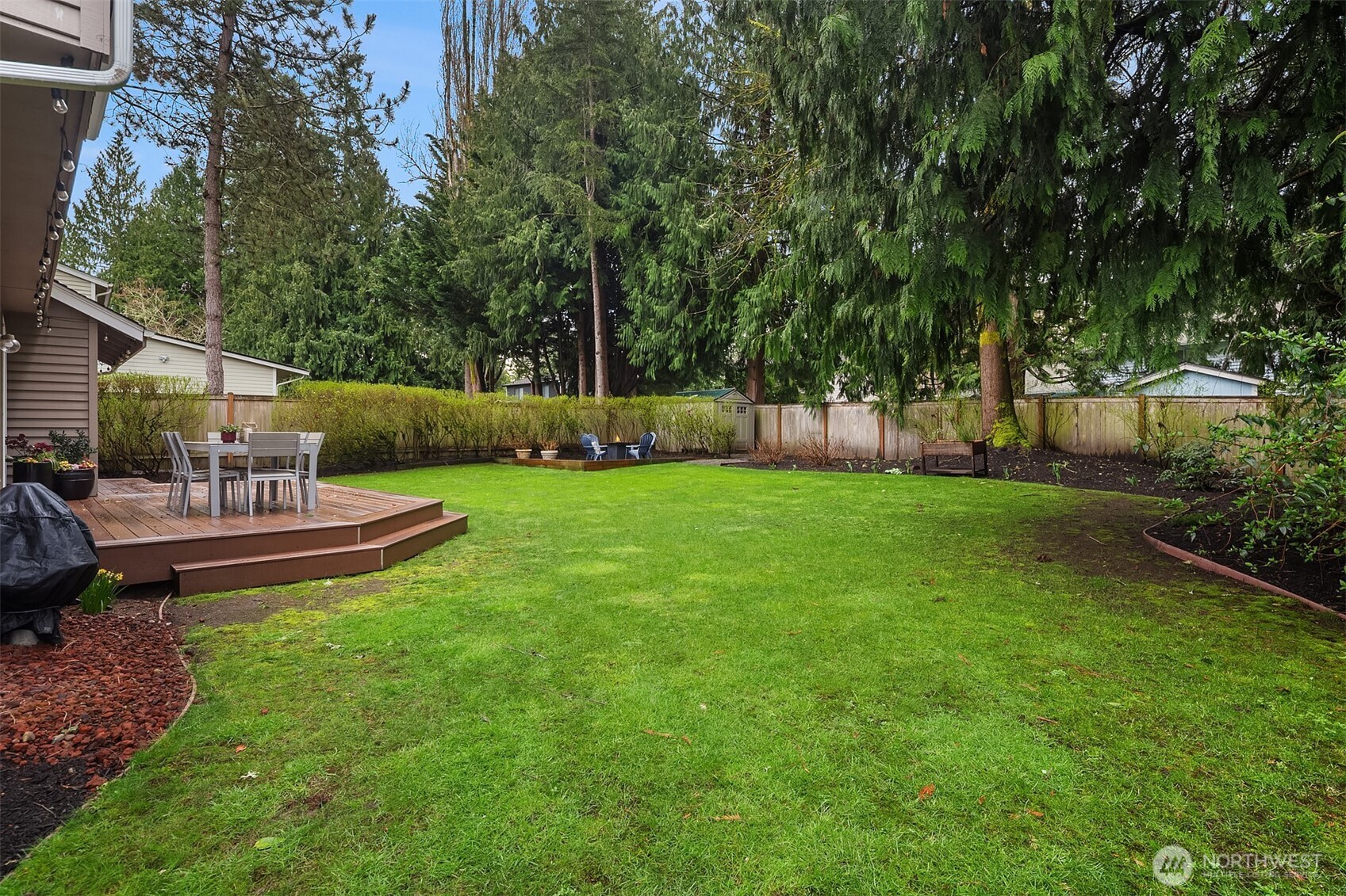 2633 234th Avenue NE