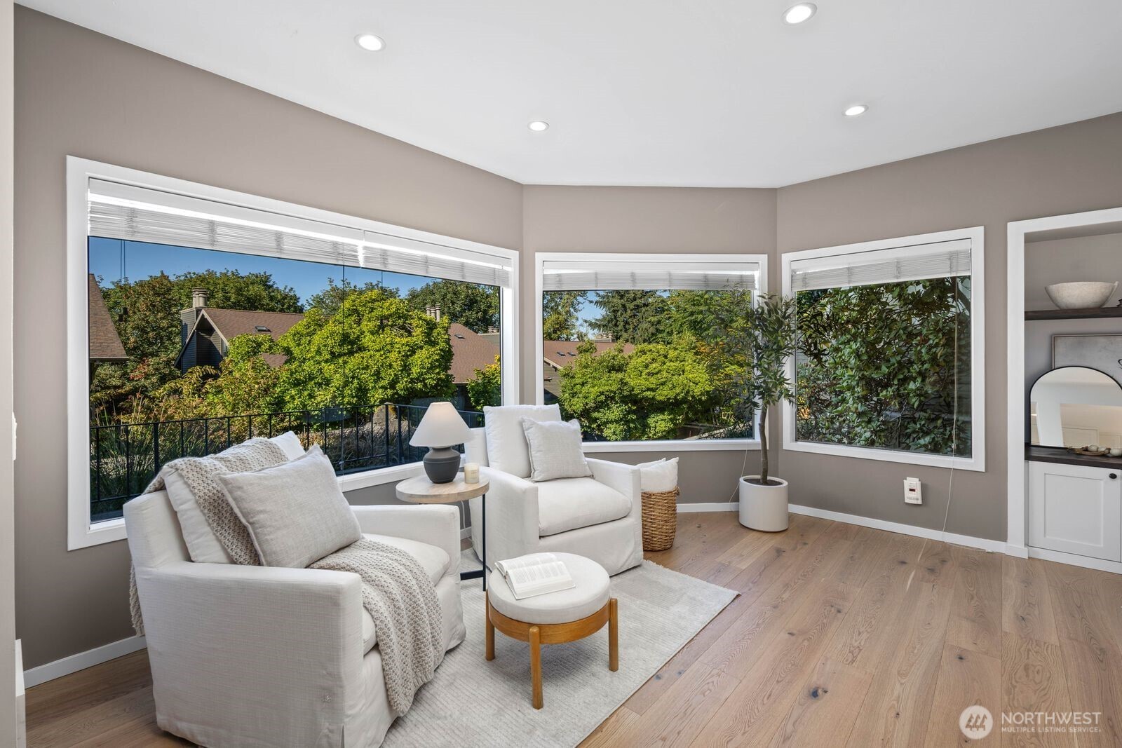 2616 4th Avenue N Unit: 402
