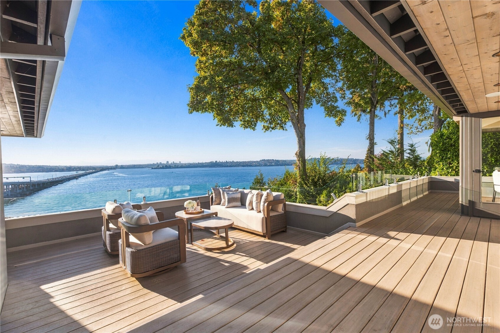 3223 Evergreen Point Road