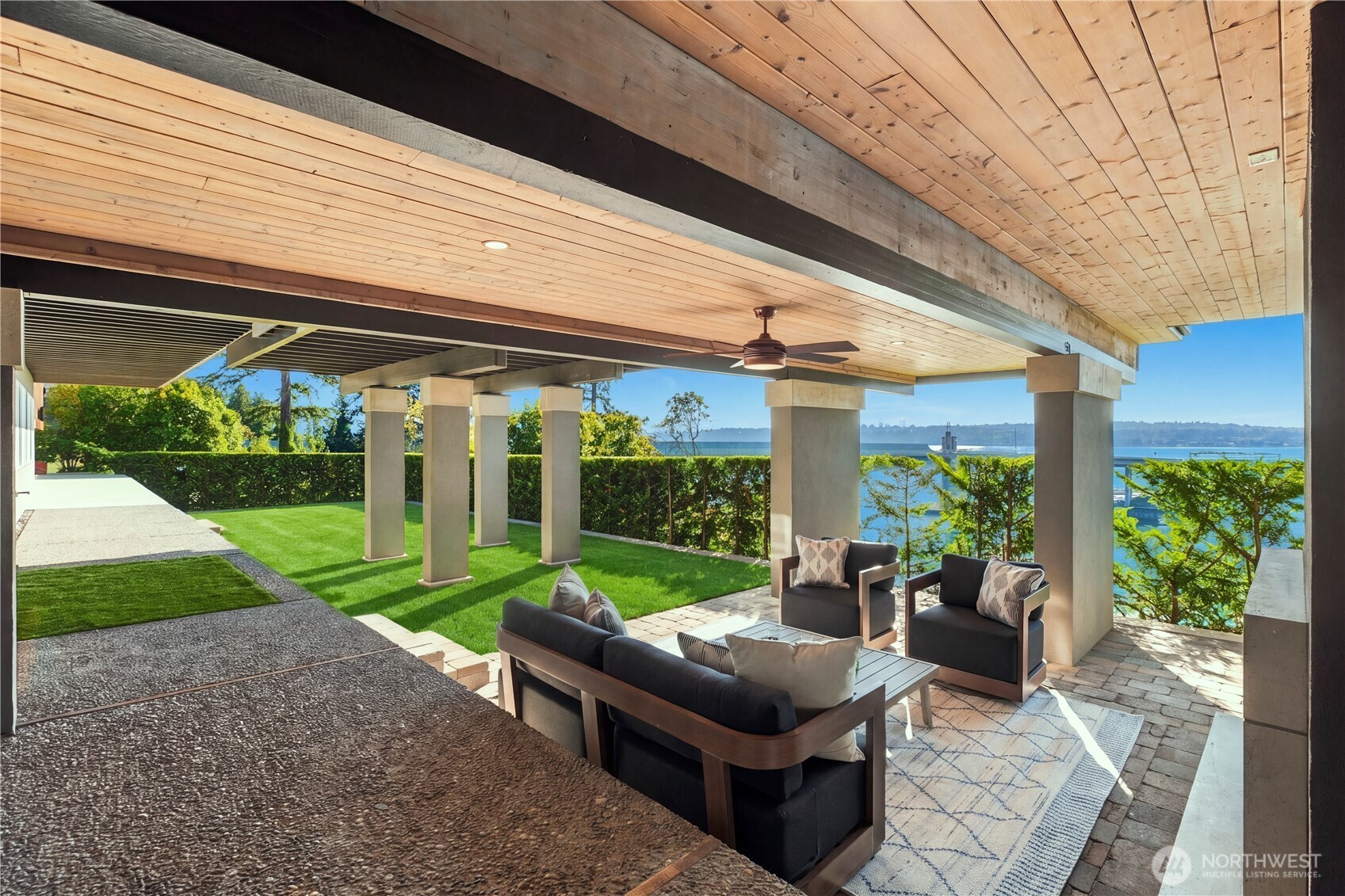 3223 Evergreen Point Road