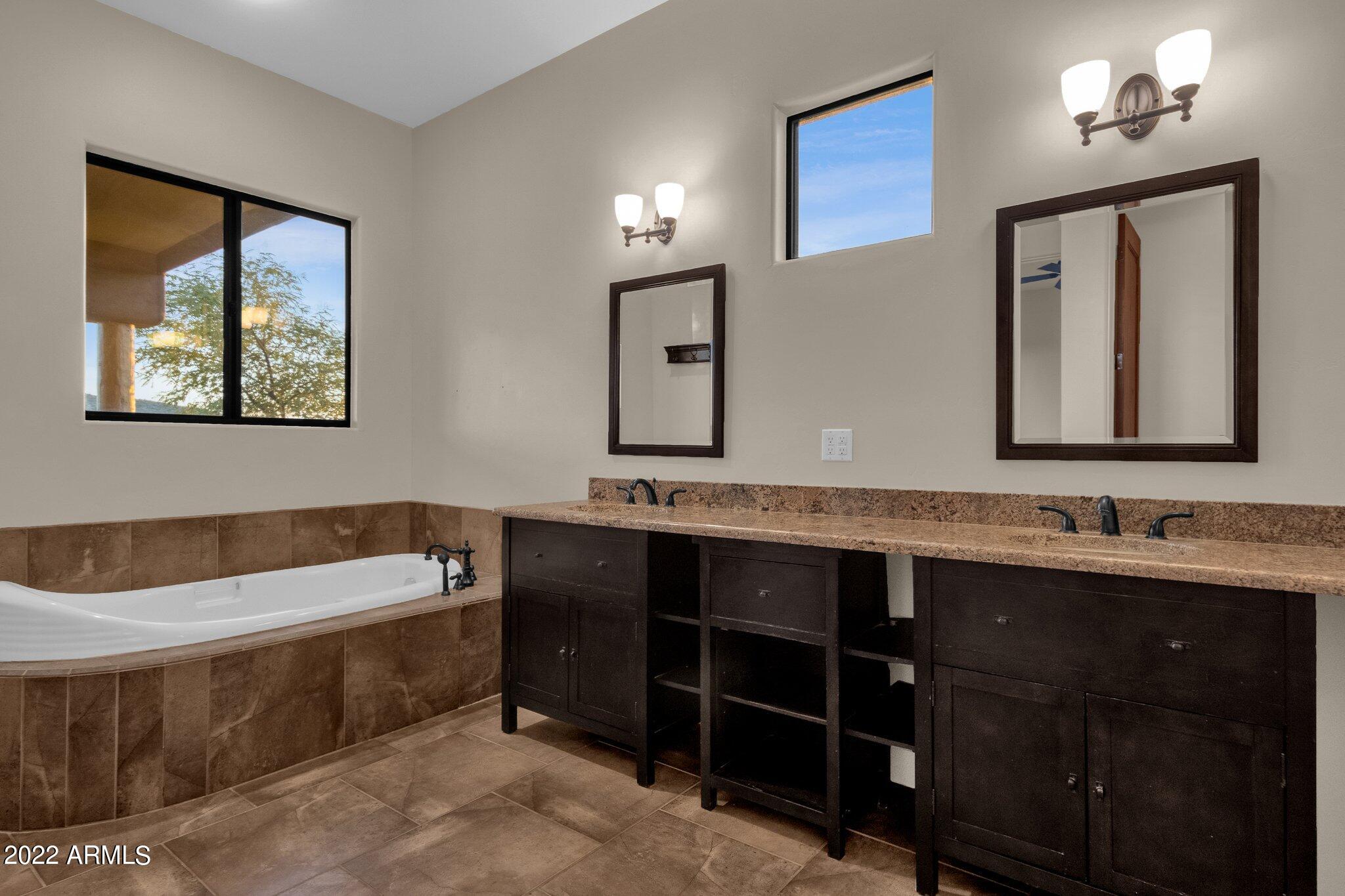 3300 W JENNY LIN Road