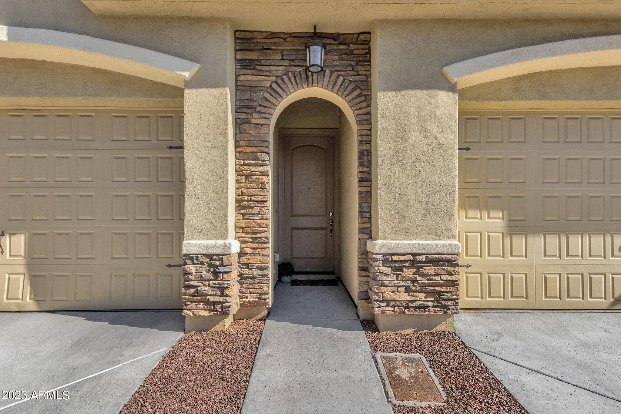 8969 N 8TH Drive