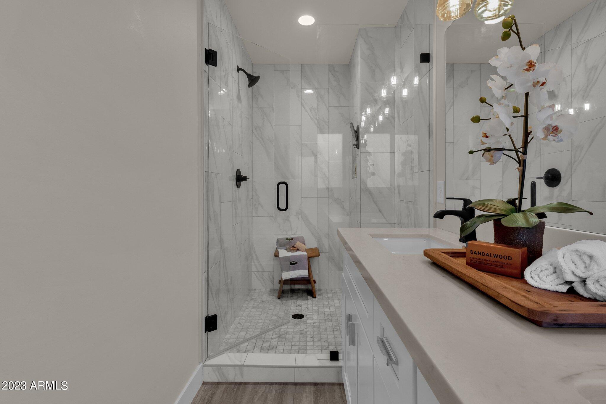 3802 E HEATHERBRAE Drive