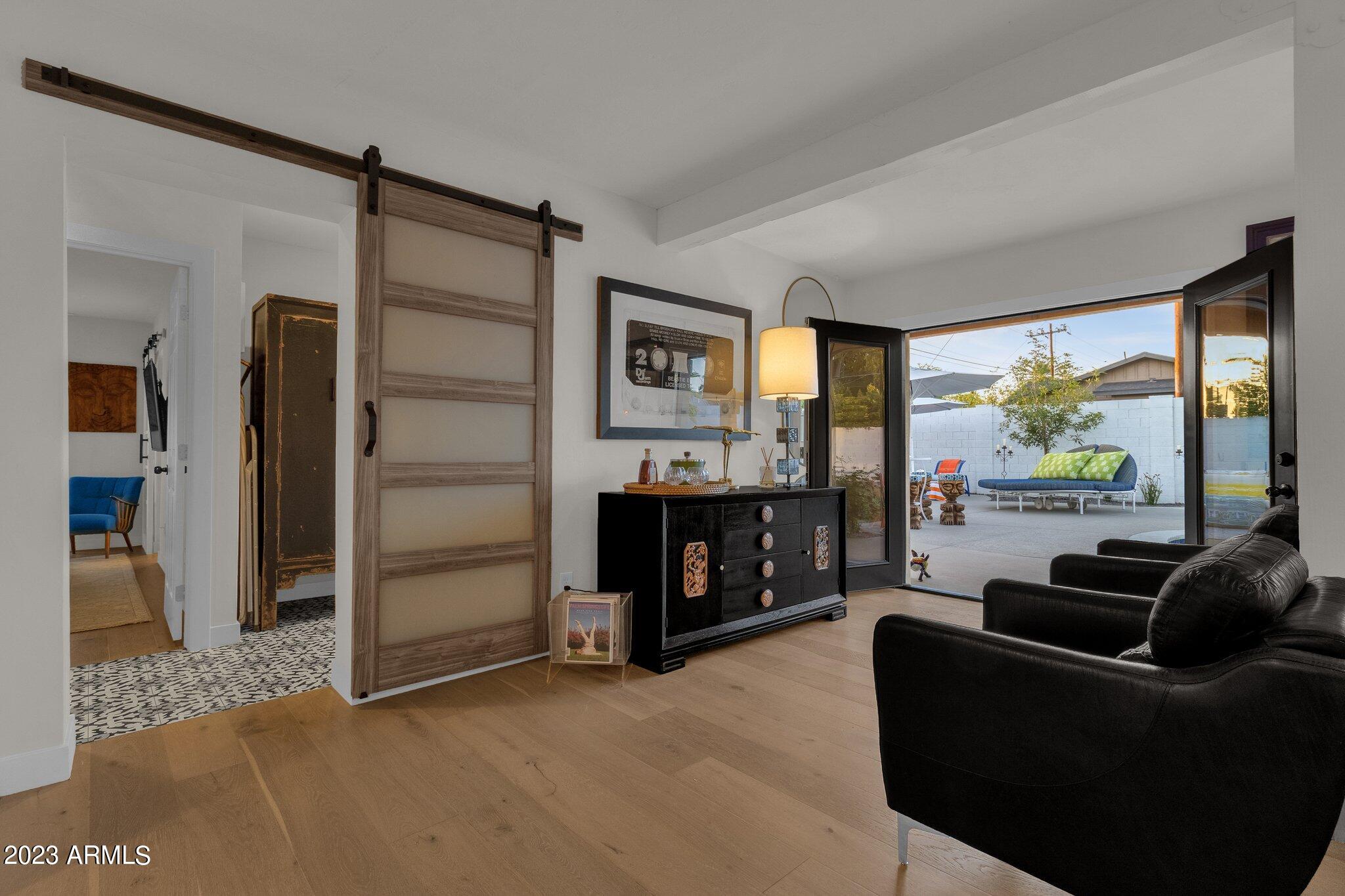 3802 E HEATHERBRAE Drive