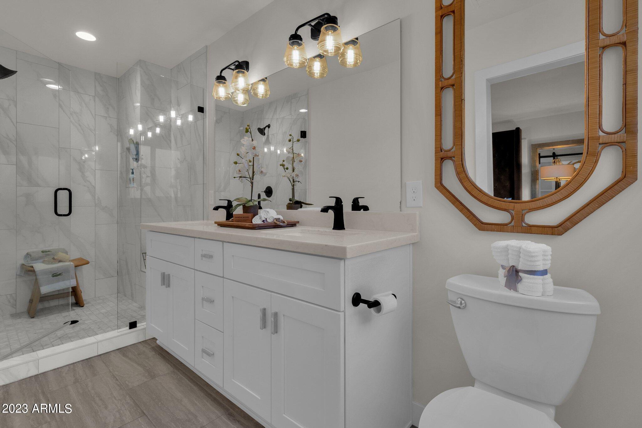 3802 E HEATHERBRAE Drive