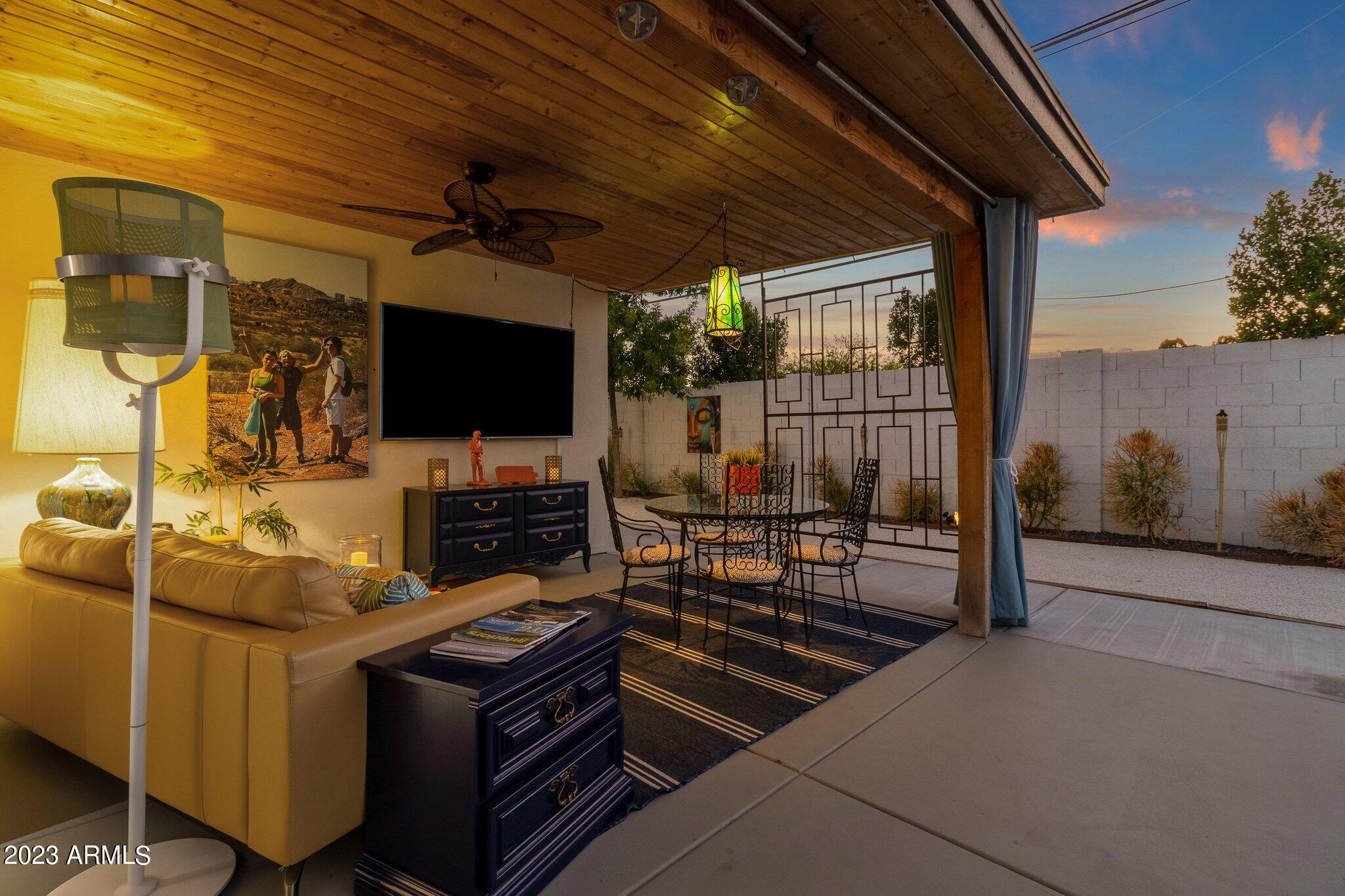 3802 E HEATHERBRAE Drive