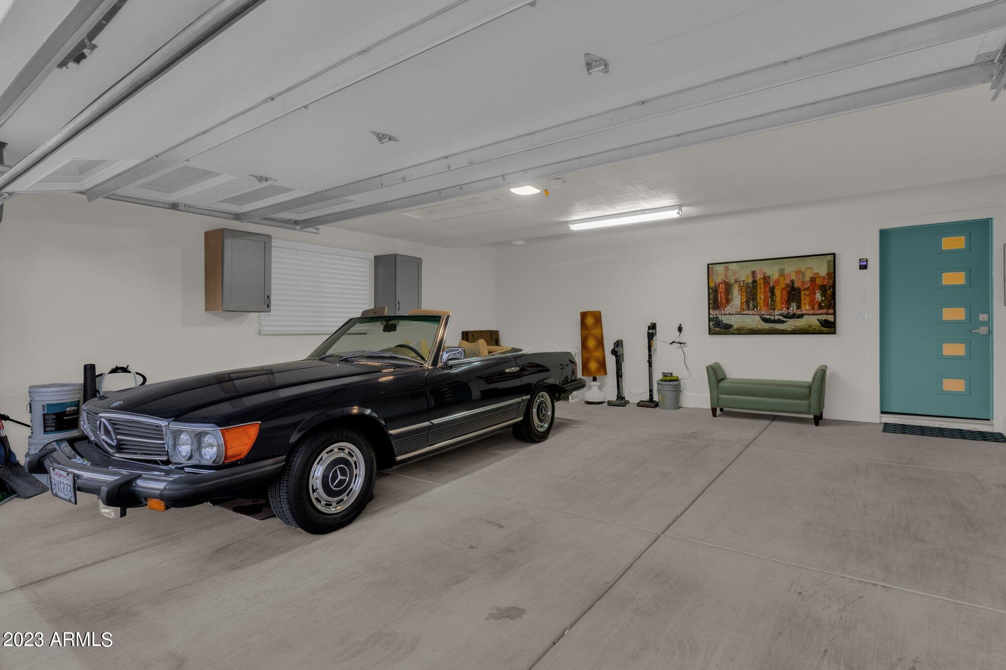 3802 E HEATHERBRAE Drive