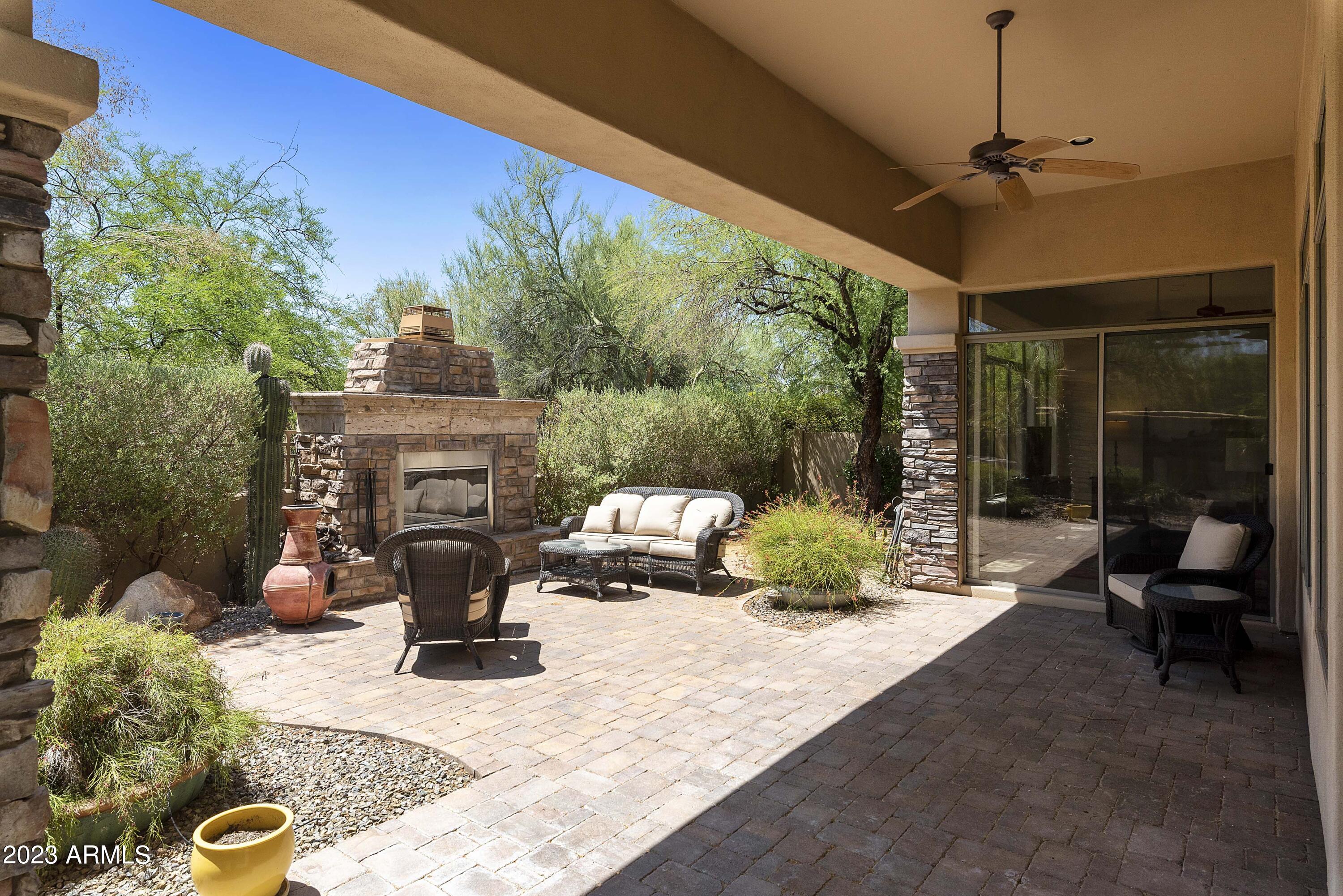 8461 E DIAMOND RIM Drive