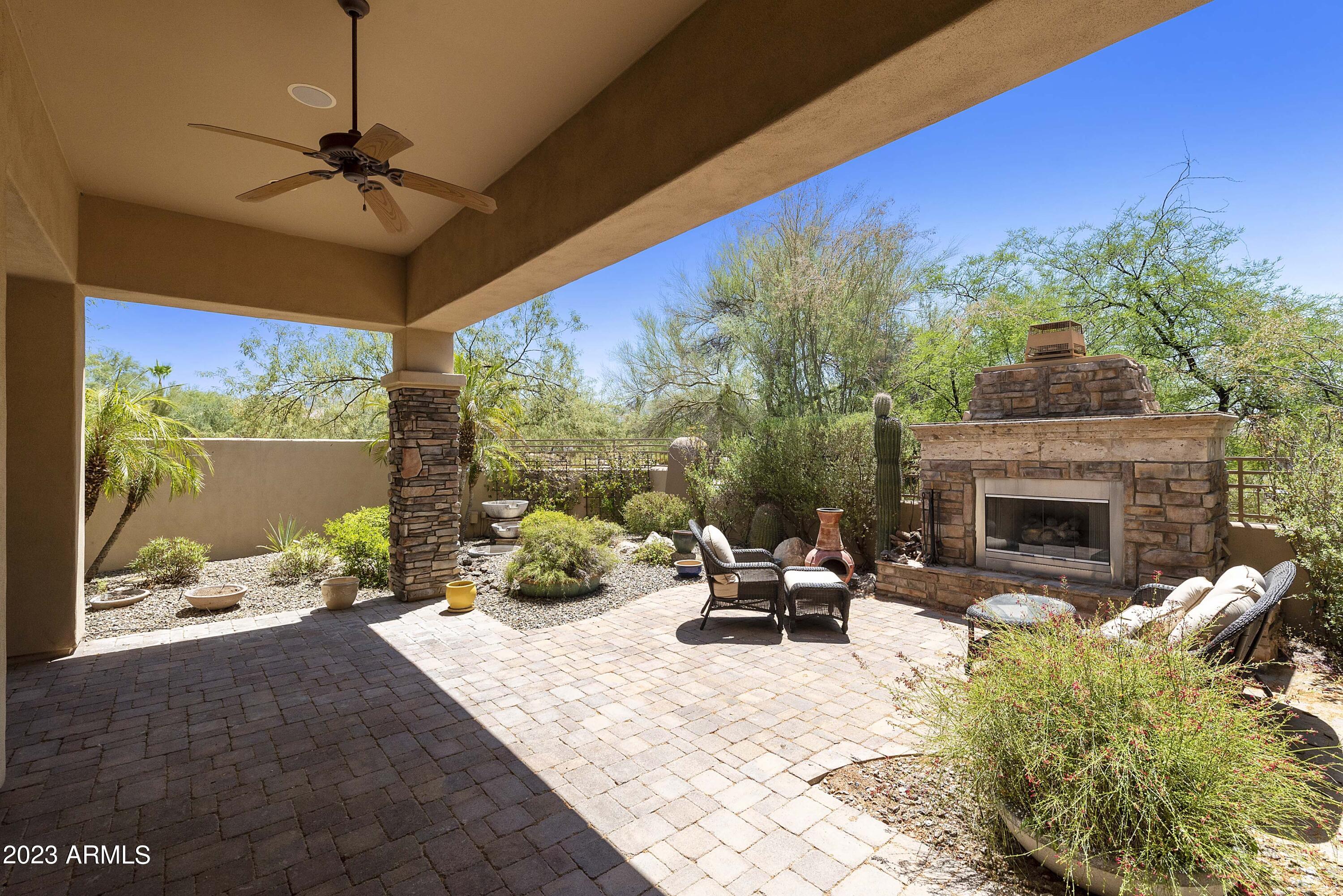 8461 E DIAMOND RIM Drive