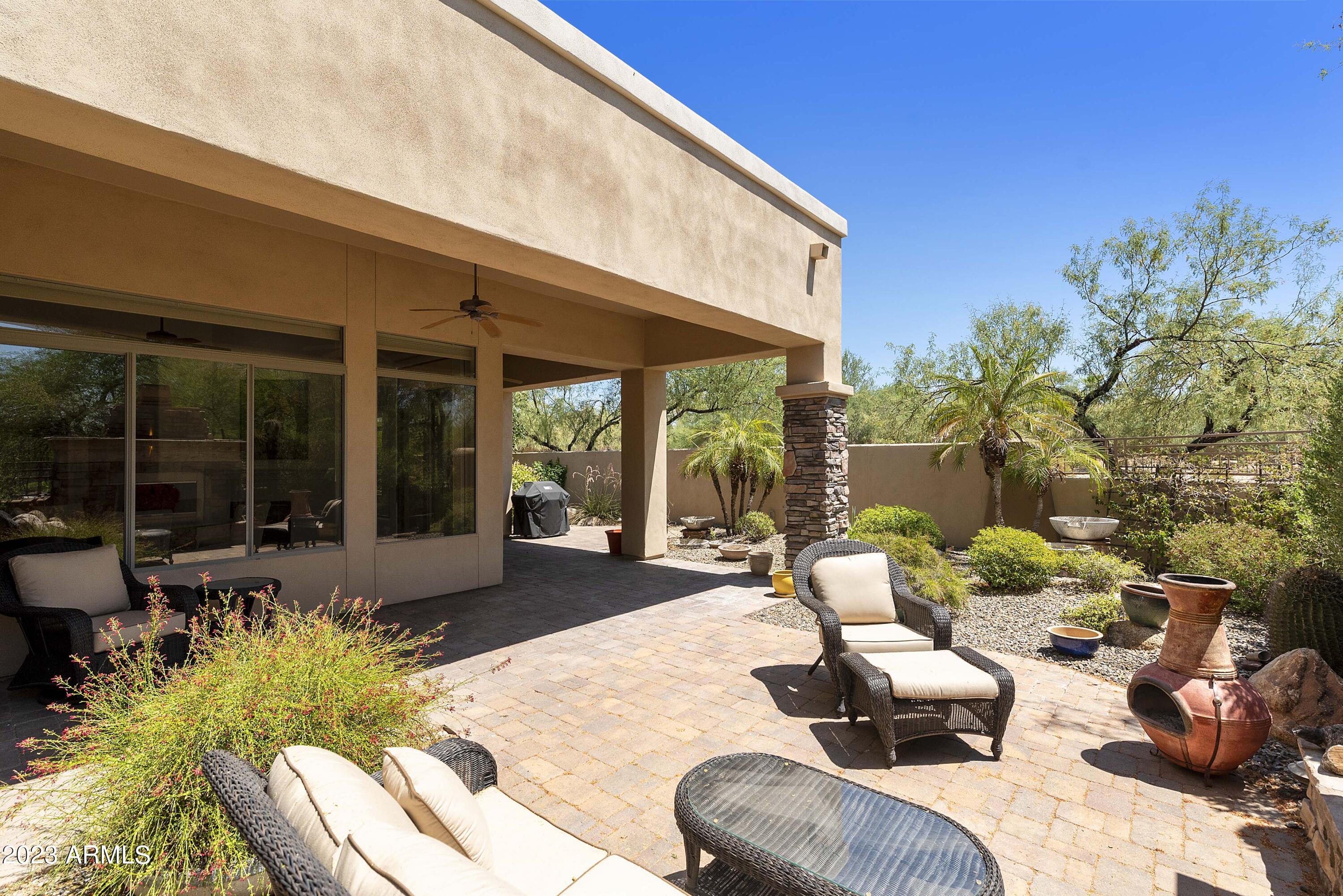 8461 E DIAMOND RIM Drive