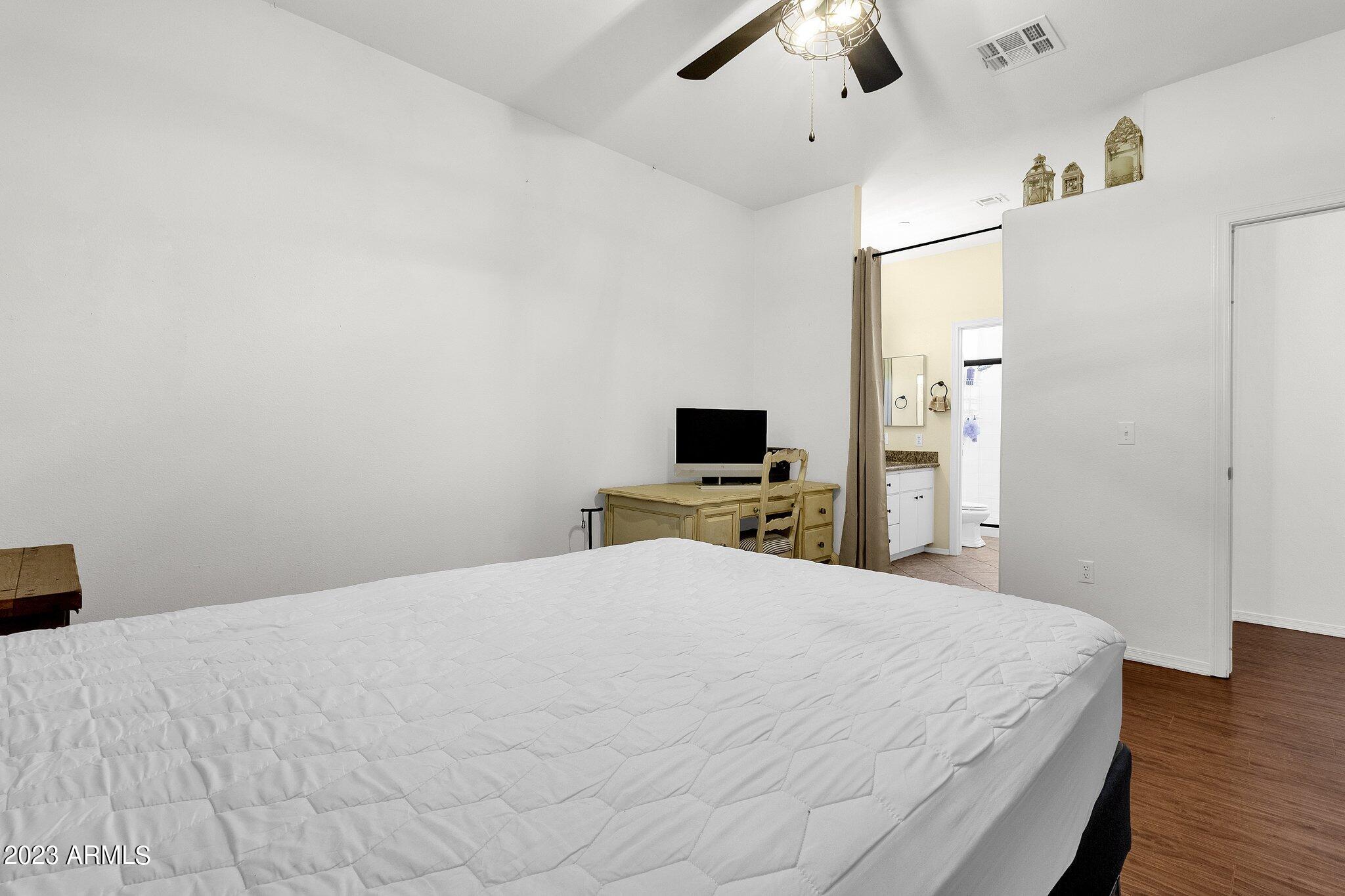9550 E THUNDERBIRD Road # 203