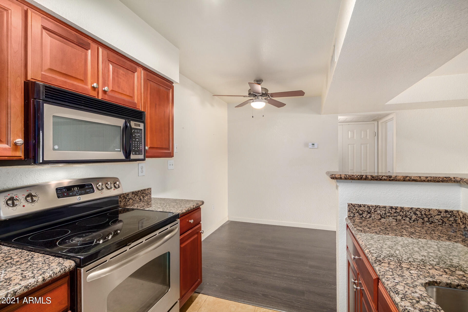 5877 N GRANITE REEF Road # 1162