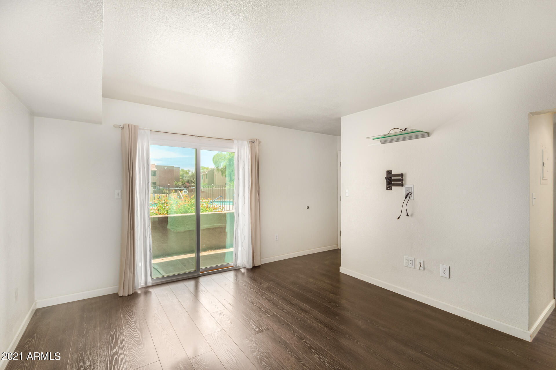 5877 N GRANITE REEF Road # 1162