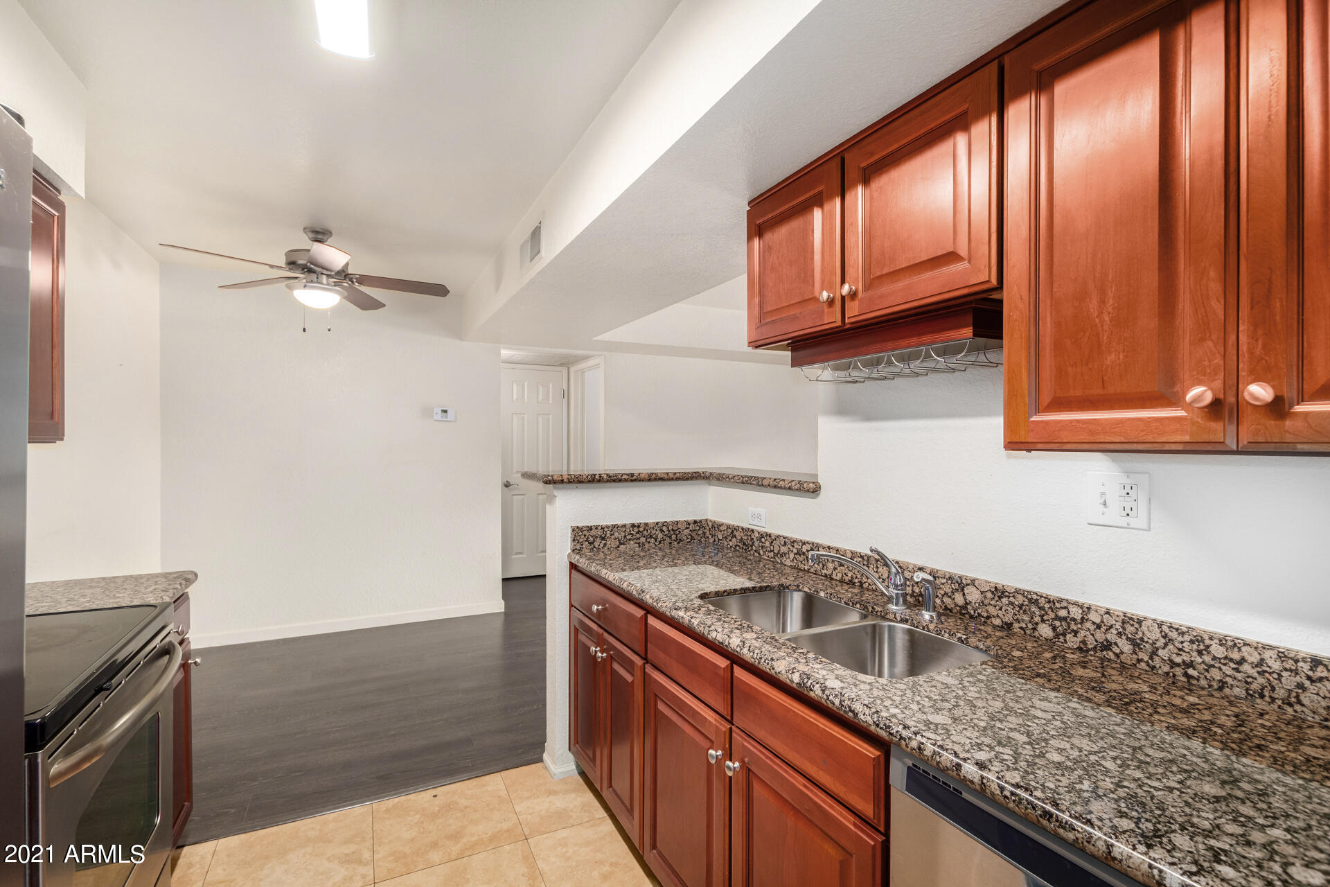 5877 N GRANITE REEF Road # 1162